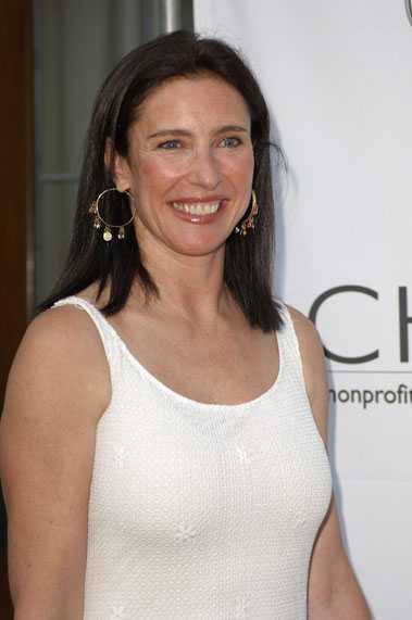 30 Mimi Rogers Nude Pictures That Make Her A Symbol Of Greatness 116