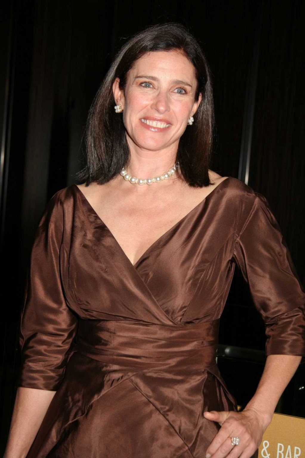 30 Mimi Rogers Nude Pictures That Make Her A Symbol Of Greatness 15