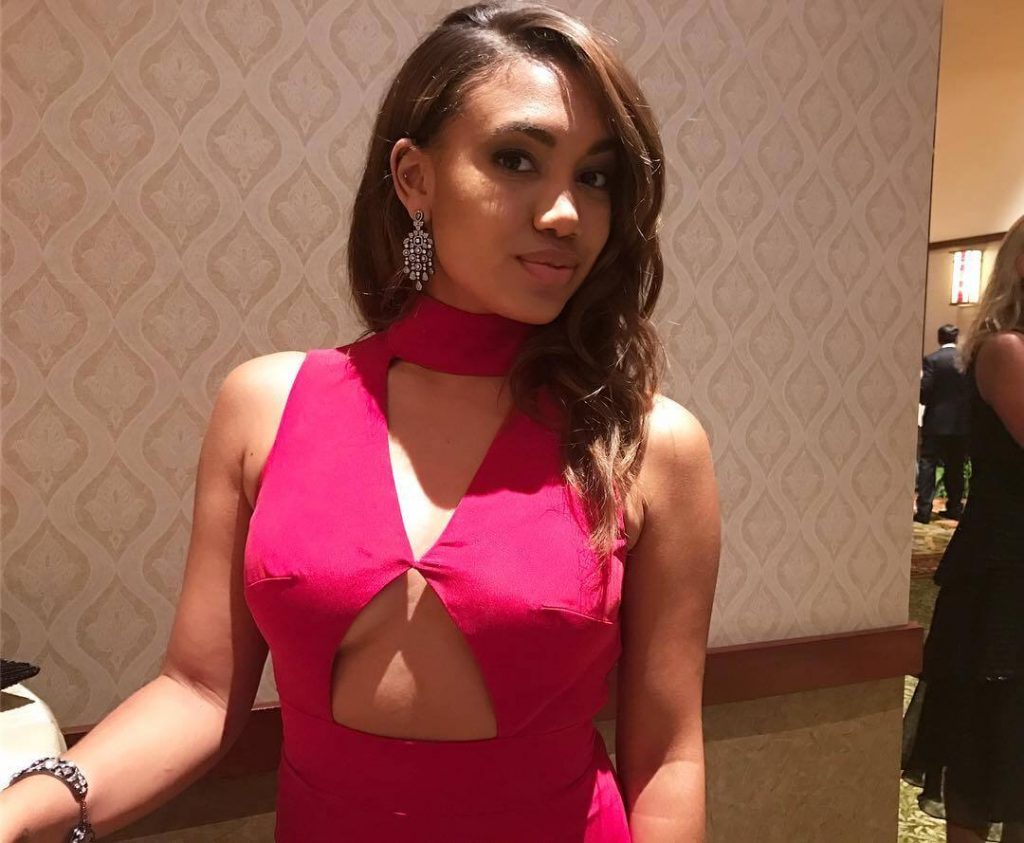 51 Paige Hurd Nude Pictures Which Makes Her An Enigmatic Glamor Quotient 21