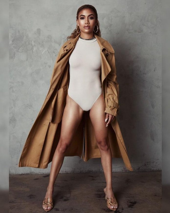 51 Paige Hurd Nude Pictures Which Makes Her An Enigmatic Glamor Quotient 248