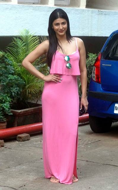 Pretty Shruthi Hassan In Pink Color Dress 102