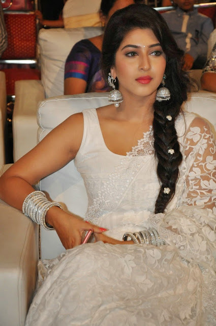 Hot Telugu Actress Sonarika Bhador Latest Pics 5
