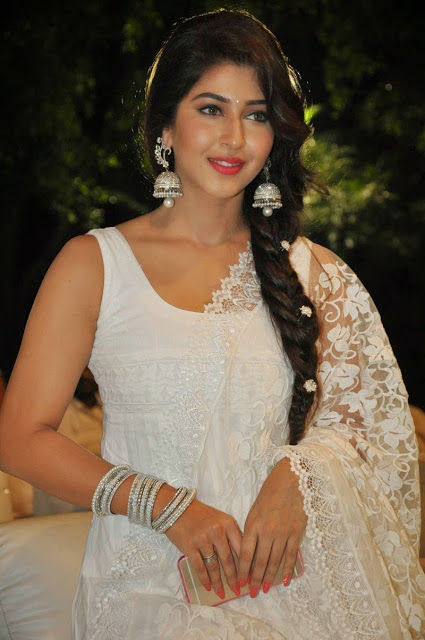 Hot Telugu Actress Sonarika Bhador Latest Pics 7