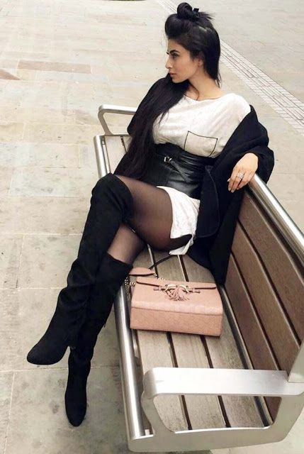 Actress Mouni Roy Hot Photoshoot Pics 58