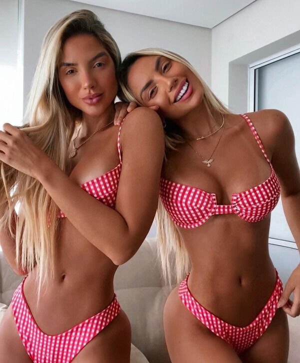 The Hottest Twins On The Net 14