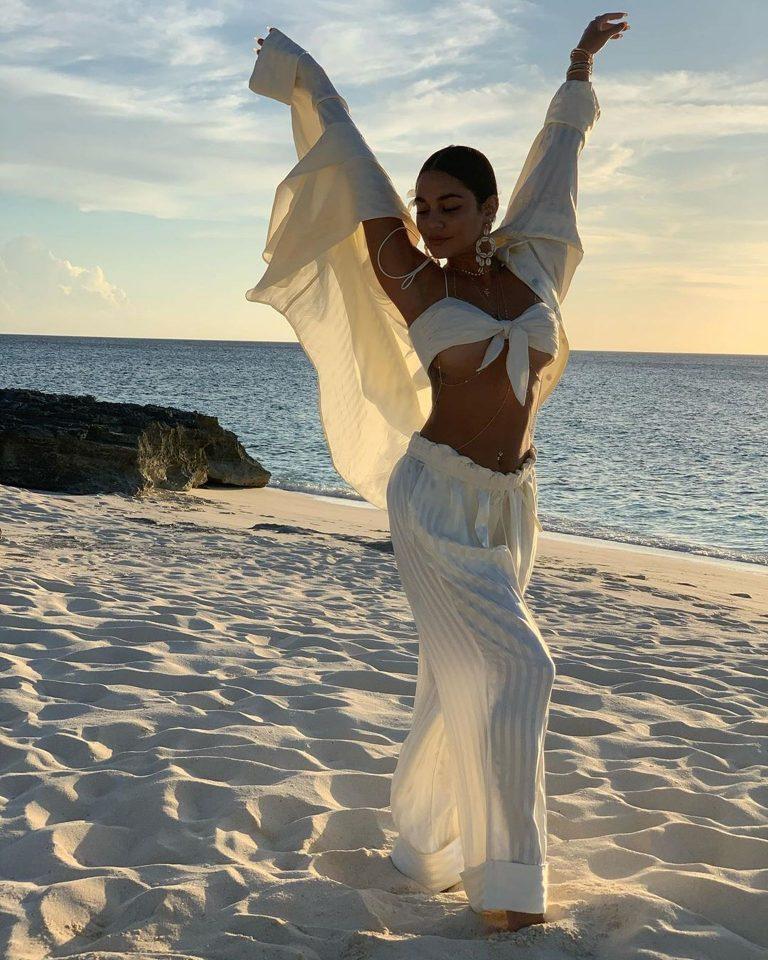 Vanessa Hudgens Looks Stunning In On Beach (6 Pics) 3