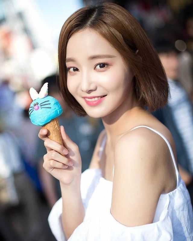 51 Hottest Yeonwoo Big Butt Pictures Which Will Make You Succumb To Her 32