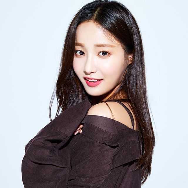 51 Hottest Yeonwoo Big Butt Pictures Which Will Make You Succumb To Her 26