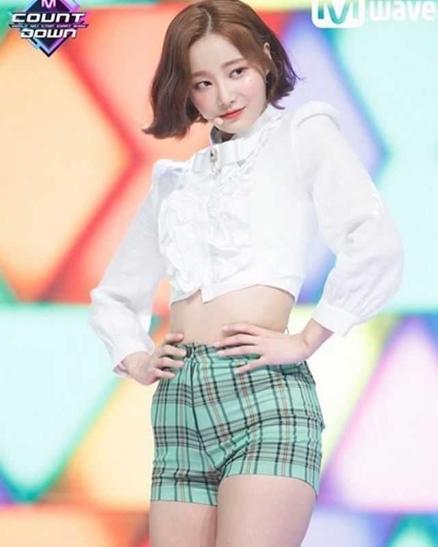51 Hottest Yeonwoo Big Butt Pictures Which Will Make You Succumb To Her 46