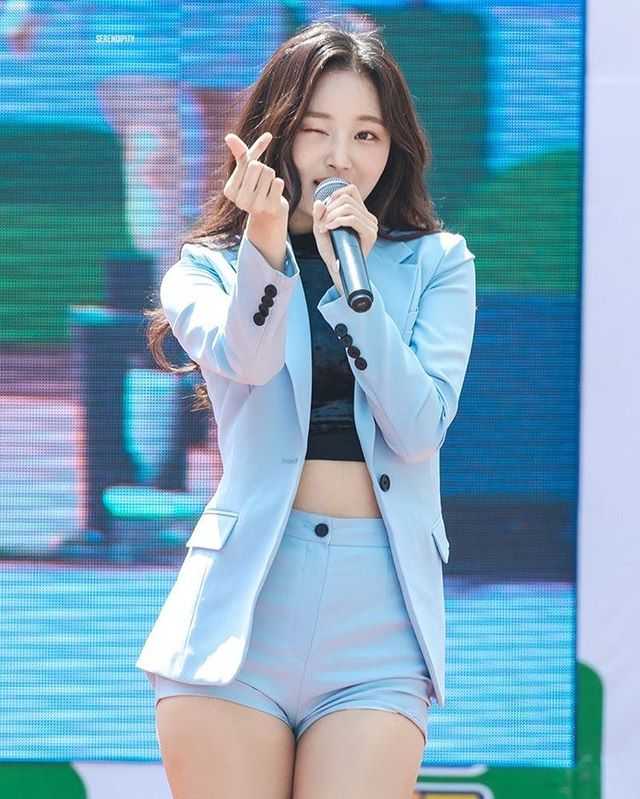 51 Hottest Yeonwoo Big Butt Pictures Which Will Make You Succumb To Her 17