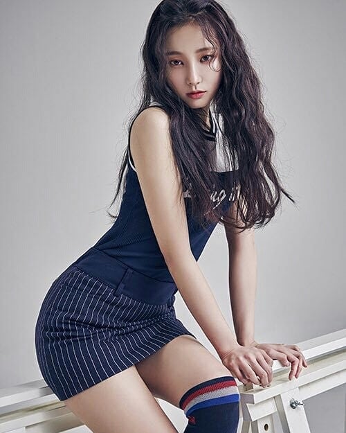 51 Hottest Yeonwoo Big Butt Pictures Which Will Make You Succumb To Her 6