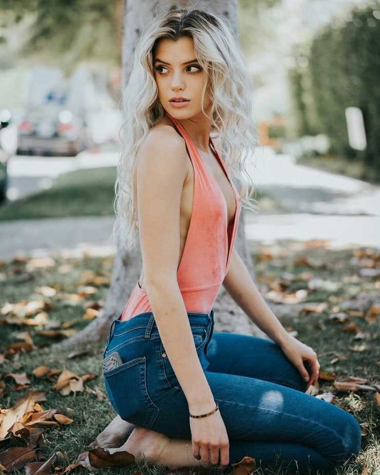 51 Sexy Alissa Violet Boobs Pictures Are An Embodiment Of Greatness 18