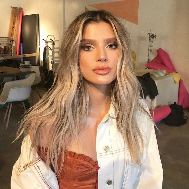 51 Sexy Alissa Violet Boobs Pictures Are An Embodiment Of Greatness 45