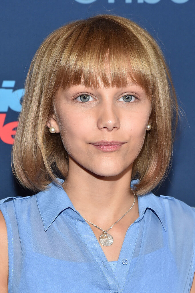 51 Hottest Grace VanderWaal Big Butt Pictures Which Will Make You Swelter All Over 546