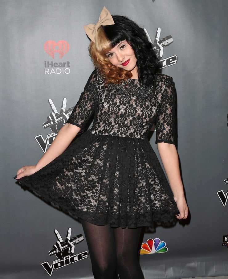 51 Hottest Melanie Martinez Big Butt Pictures That Will Make Your Heart Pound For Her 21