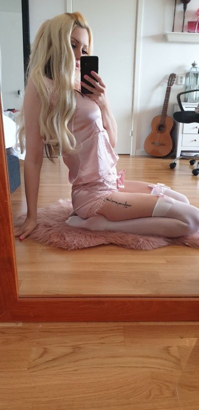 Thigh-highs will be the demise of my eyes (36 Photos) 48