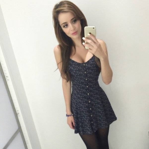 Tight dresses that leave no guesses (39 Photos) 22