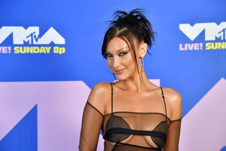 Bella Hadid Looks Fabulous See-through Outfit In VMA (18 Pics) 28