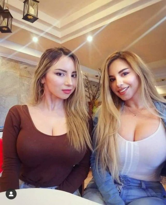 The Hottest Busty Girls In The World 52