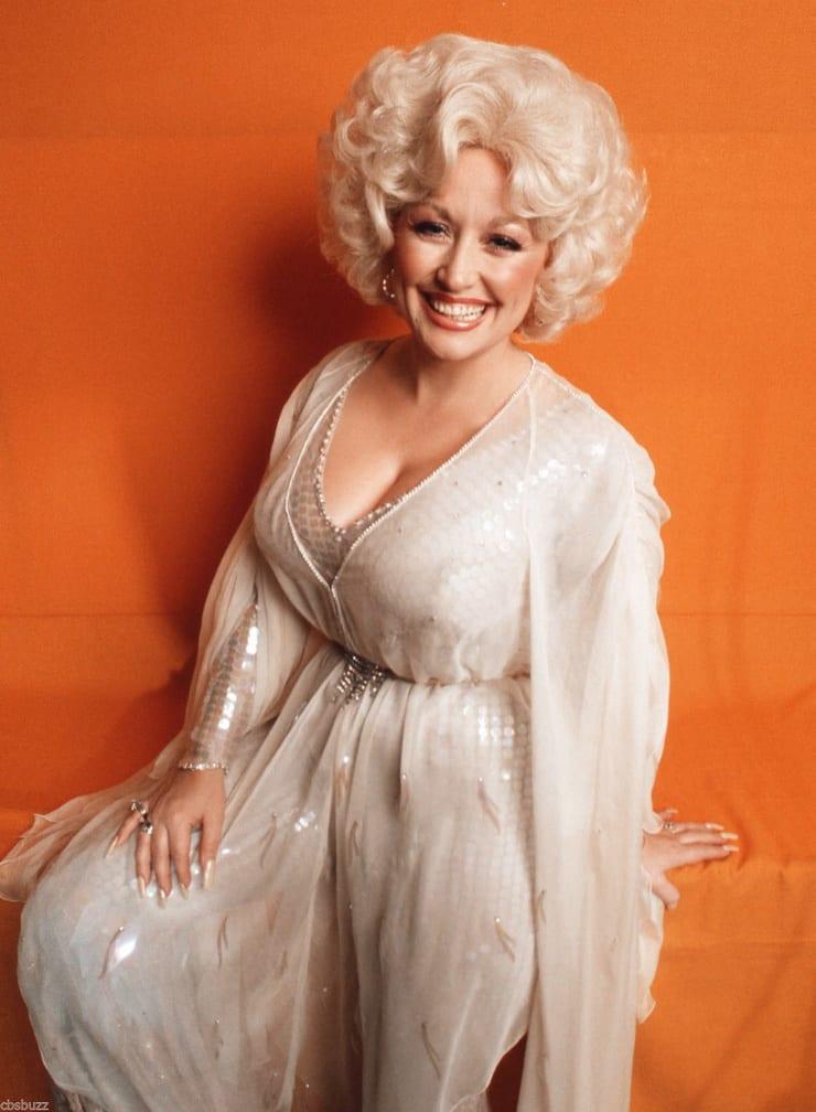 51 Hottest Dolly Parton Bikini Pictures Are Paradise On Earth 423