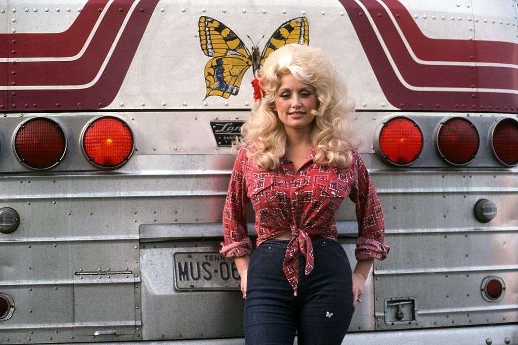 51 Hottest Dolly Parton Bikini Pictures Are Paradise On Earth 14