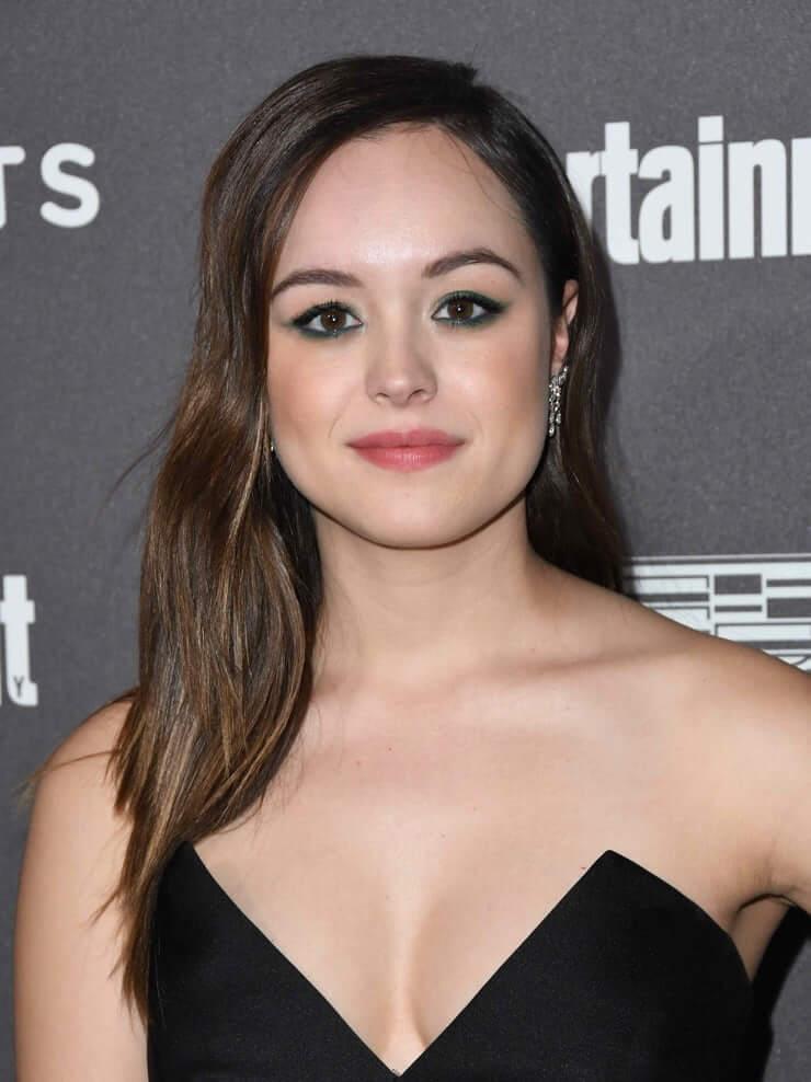 51 Sexy Hayley Orrantia Boobs Pictures Are Simply Excessively Enigmatic 7