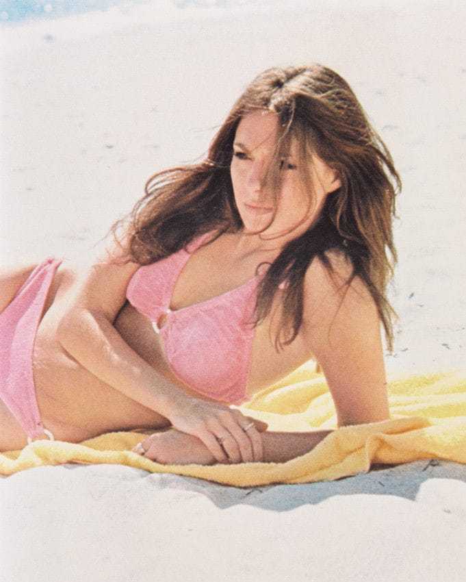 51 Hottest Jennifer O’Neill Bikini Pictures That Are Basically Flawless 5