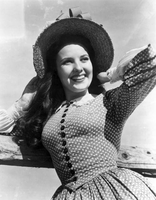 51 Hottest Linda Darnell Bikini Pictures Are Truly Entrancing And Wonderful 30