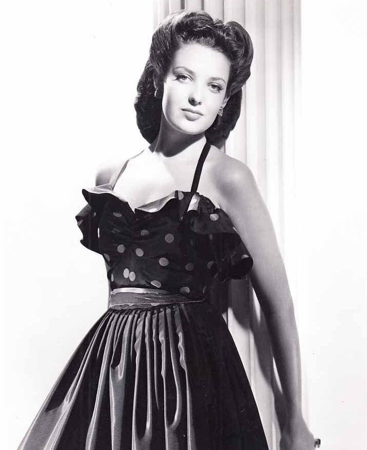 51 Hottest Linda Darnell Bikini Pictures Are Truly Entrancing And Wonderful 18