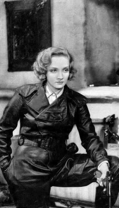51 Hottest Marlene Dietrich Bikini Pictures That Are Essentially Perfect 31