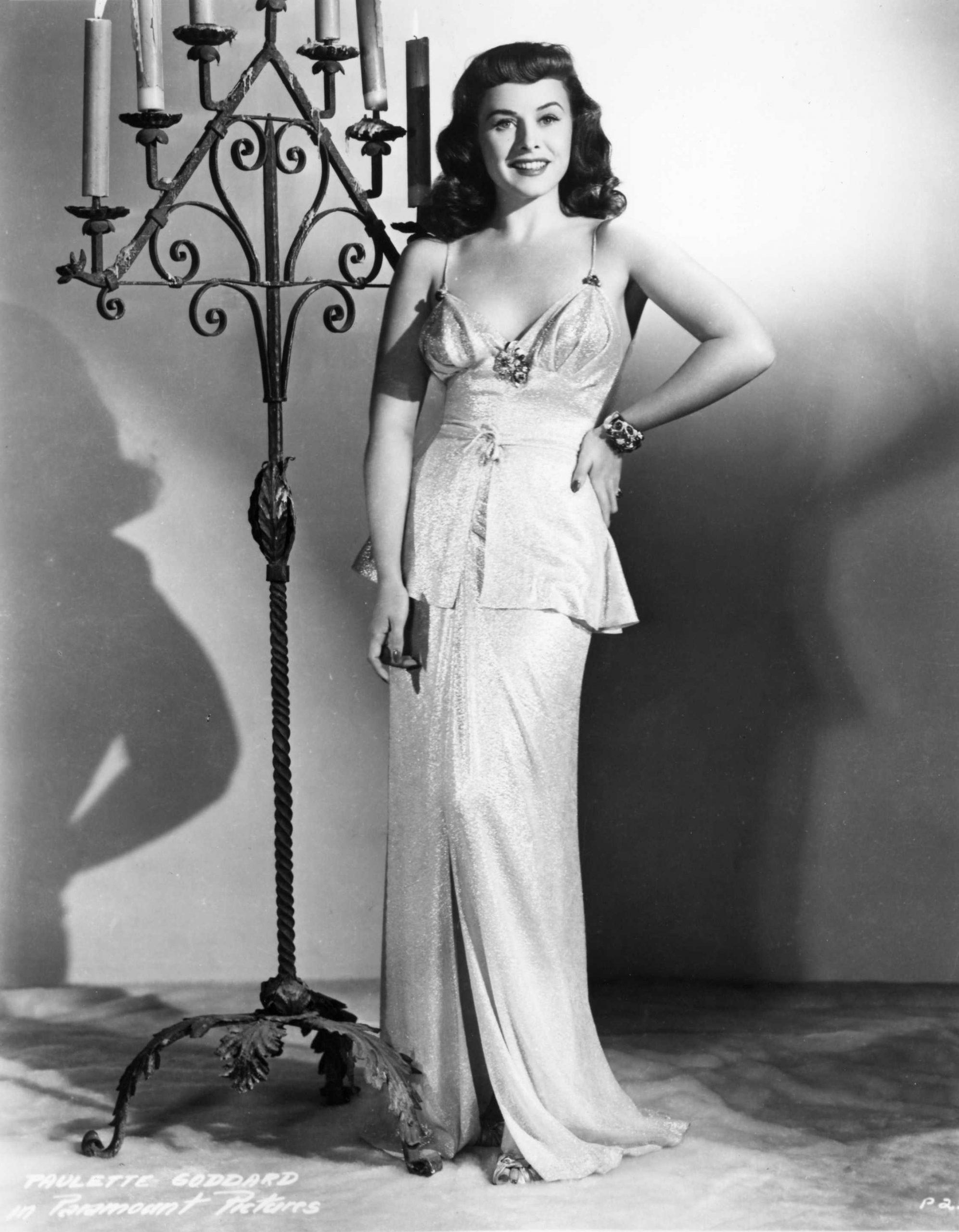 51 Hottest Paulette Goddard Bikini Pictures Which Are Inconceivably Beguiling 8
