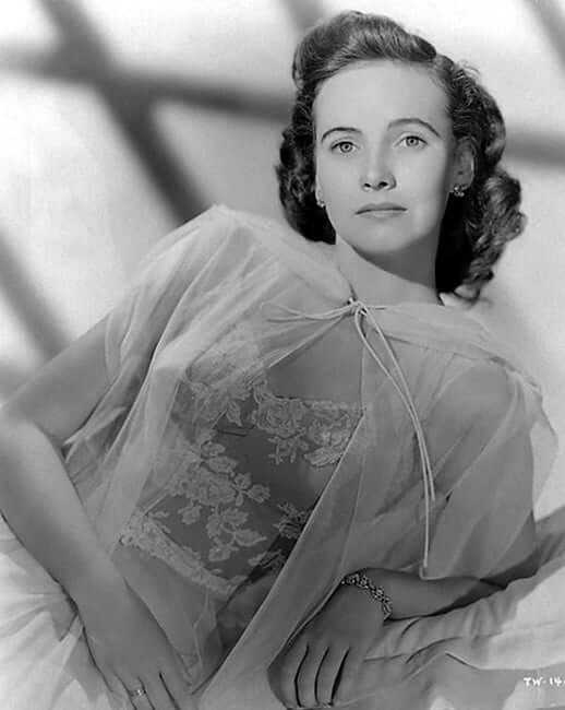 51 Hottest Teresa Wright Bikini Pictures Are Hot As Hellfire 18