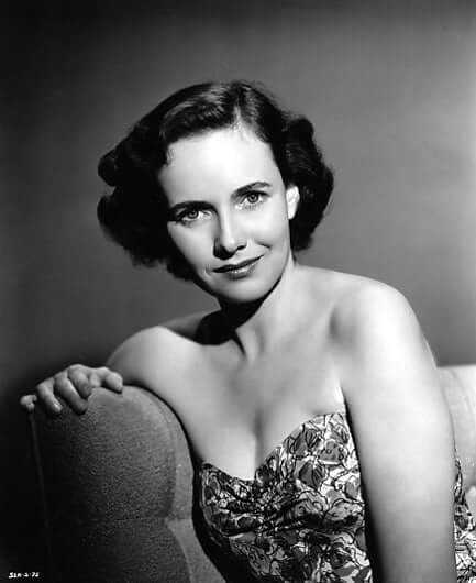 51 Hottest Teresa Wright Bikini Pictures Are Hot As Hellfire 8