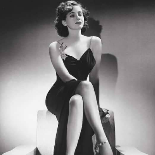 51 Hottest Teresa Wright Bikini Pictures Are Hot As Hellfire 7