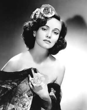 51 Hottest Teresa Wright Bikini Pictures Are Hot As Hellfire 6