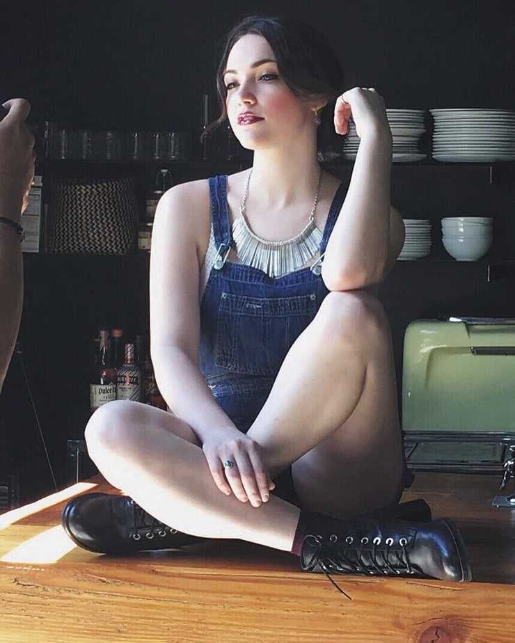 51 Sexy Violett Beane Boobs Pictures Are Hot As Hellfire 39