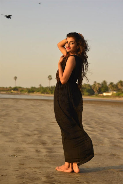 Actress Ashna Zaveri Latest Hot Pics 45