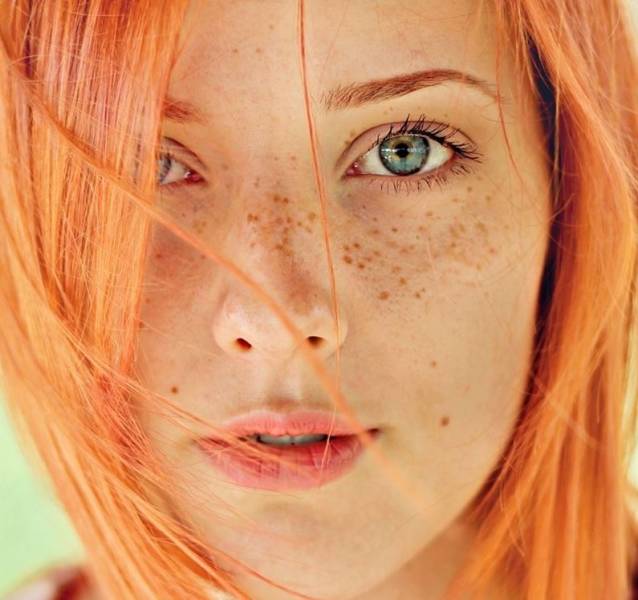 29 Beautiful Girls With Freckles 14