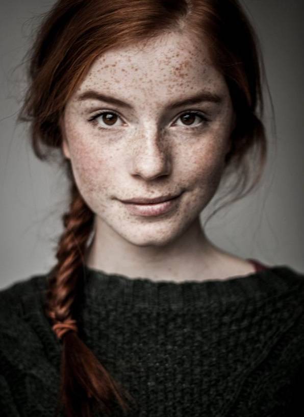 29 Beautiful Girls With Freckles 28