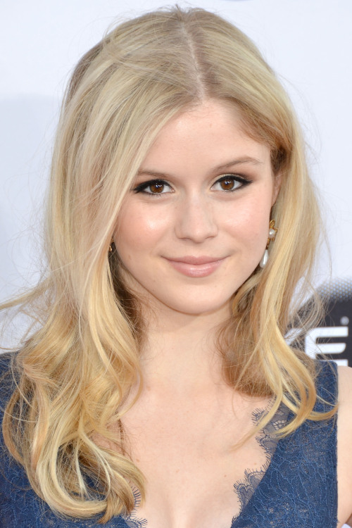 hqcelebritiescom: Erin Moriarty 180 High Quality Pictures180... 3