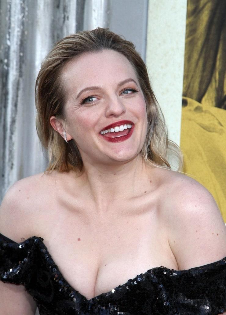 60+ Sexy Elisabeth Moss Boobs Pictures Are Absolutely Mouth-Watering 119