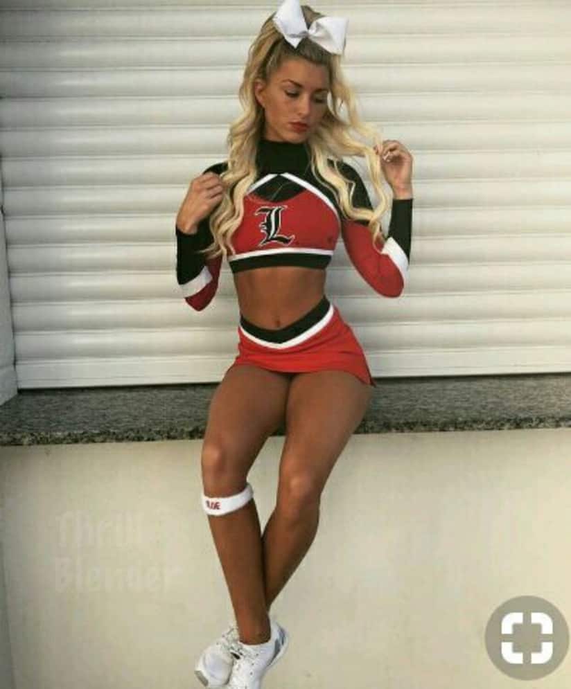 40+ Hot And Sexy Cheerleaders 1