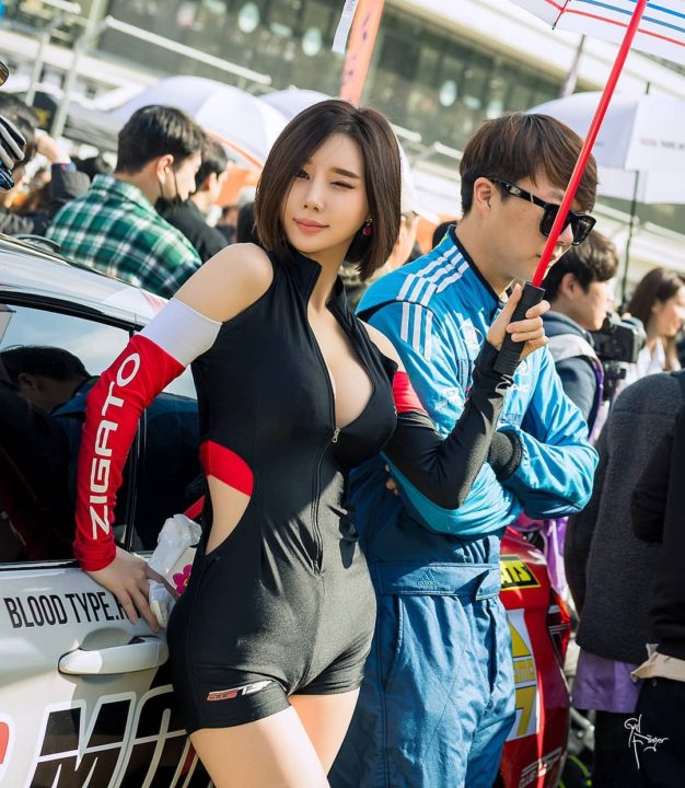 Top 10 Hottest Korean Models From The Racing World 11