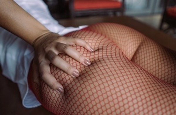 All aboard the fishnet and mesh express (12 Pics) 30