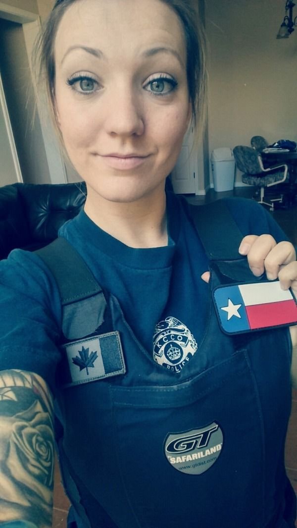 Beautiful THIN BLUE LINE Chivette is a bad-A** from Texas (22 Photos) 125