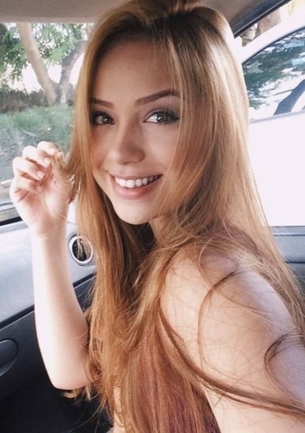 Women Selfie :Come to a complete stop before taking a Car Selfie (42 Photos) 19