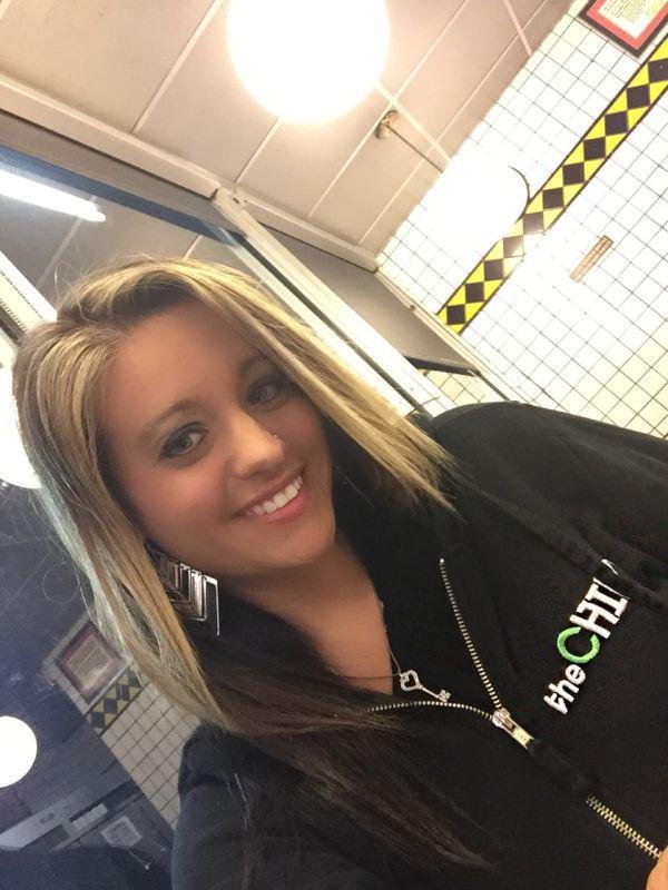 Sexy Girls Being Naughty at Work : Chivettes bored at work (30 Photos) 49