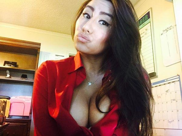 Sexy Girls Being Naughty at Work : Chivettes bored at work (30 Photos) 683