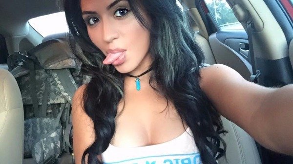 Sexy Girls Posting Silly and Funny Pictures. Goofy girls(31 Photos) 54