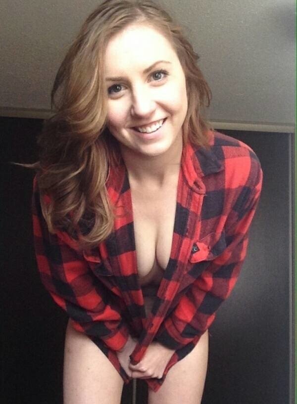 Hot girls, Sexy girls, Girls in flannels -It’s hot but these sexy flannels are hotter (47 Photos) 236